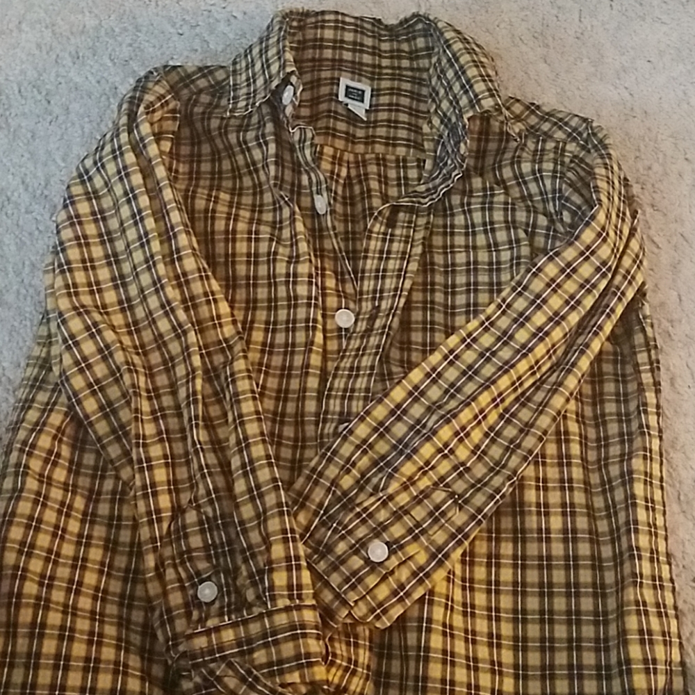 Botton down shirt